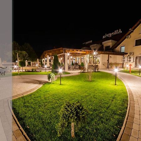 Allegria Hotel Alba Iulia Buitenkant foto