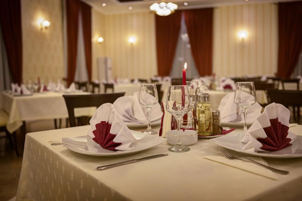 Allegria Hotel Alba Iulia Buitenkant foto