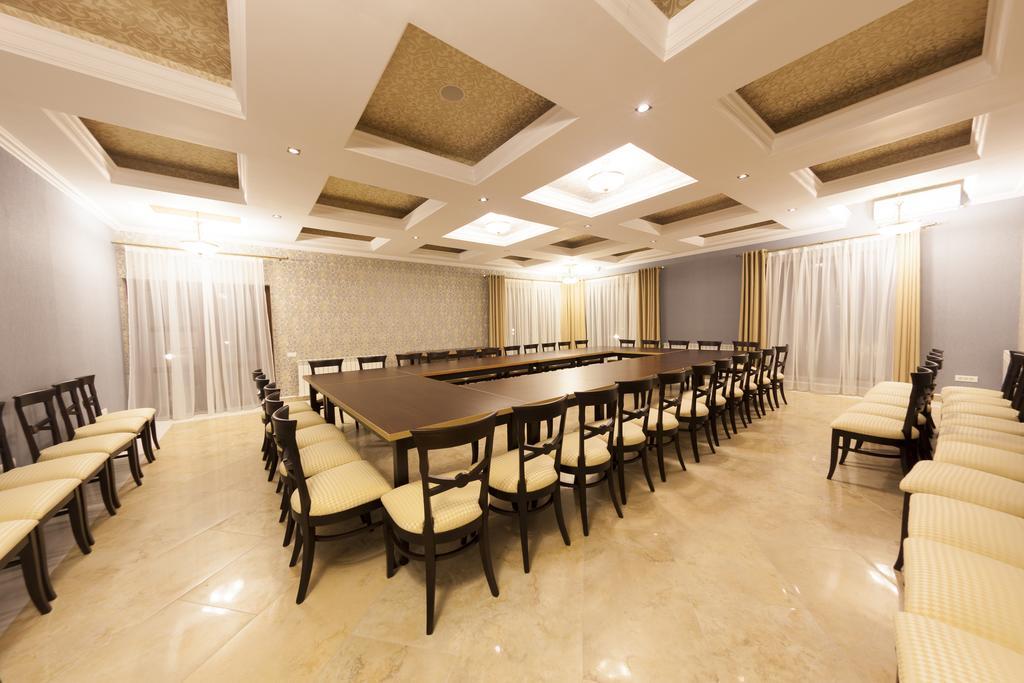 Allegria Hotel Alba Iulia Buitenkant foto
