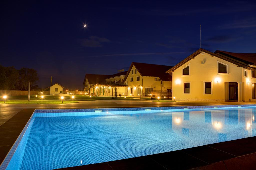 Allegria Hotel Alba Iulia Buitenkant foto
