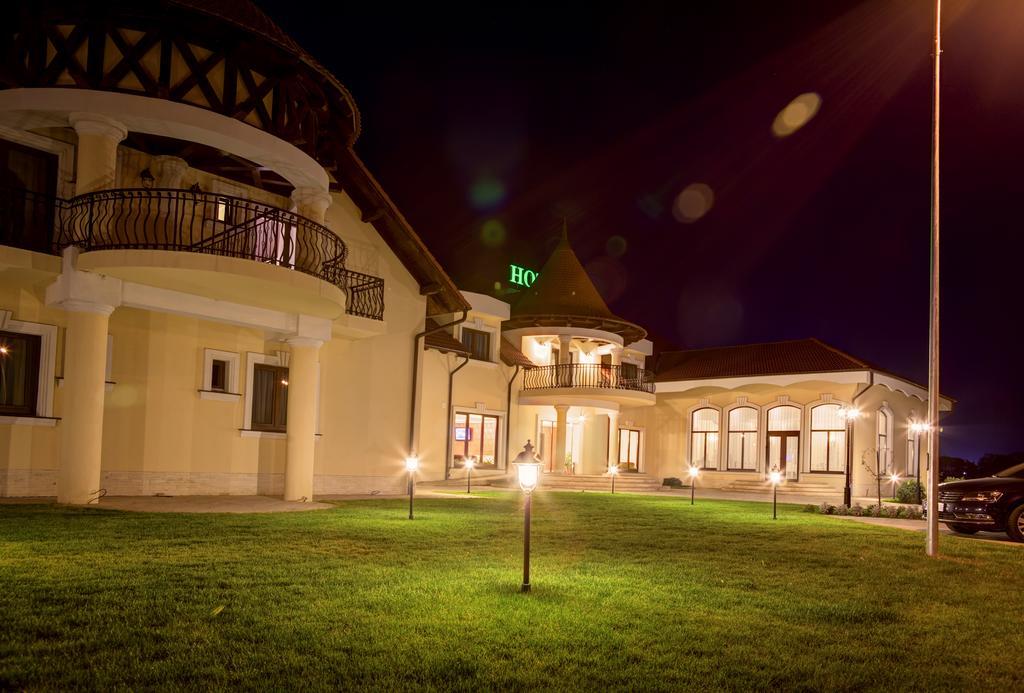 Allegria Hotel Alba Iulia Buitenkant foto