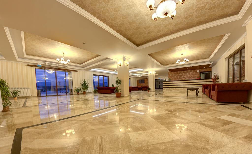 Allegria Hotel Alba Iulia Buitenkant foto