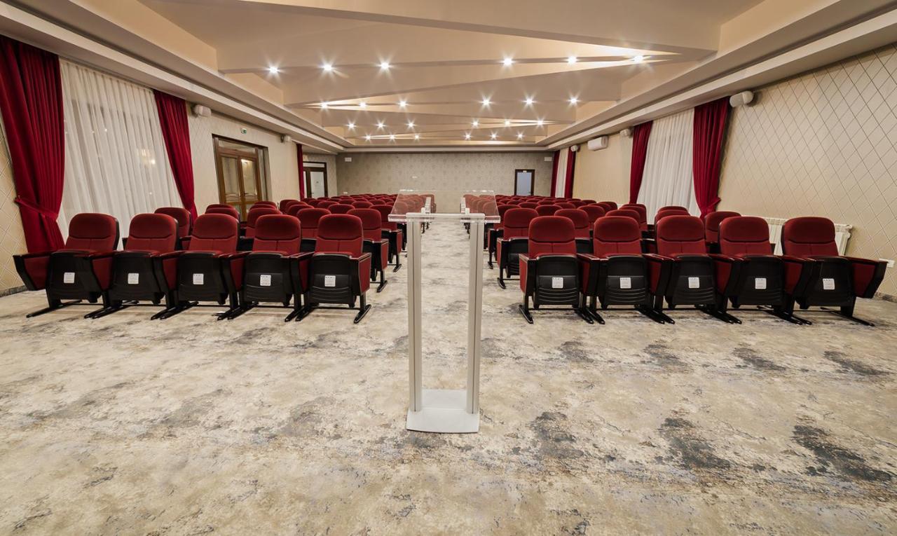 Allegria Hotel Alba Iulia Buitenkant foto